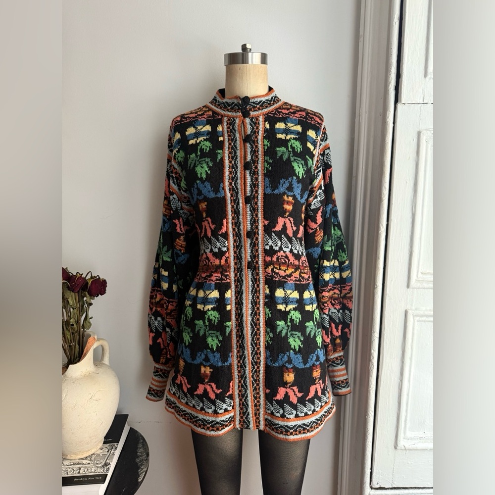 Vintage 1970s Miss Joann Knit Tunic Sweater Multicolor Floral Pattern Sweater